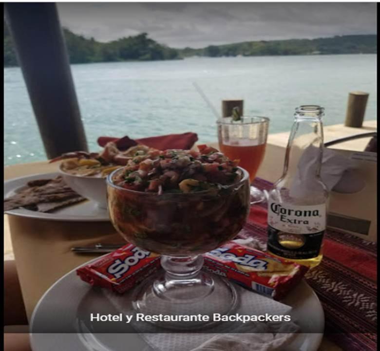 Hotel Y Restaurante Backpackers Rio Dulce Town Exterior foto